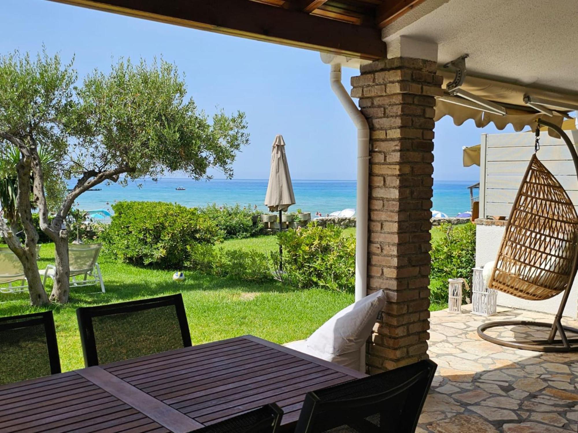 Glyfada Beachfront Apartment A3G 외부 사진