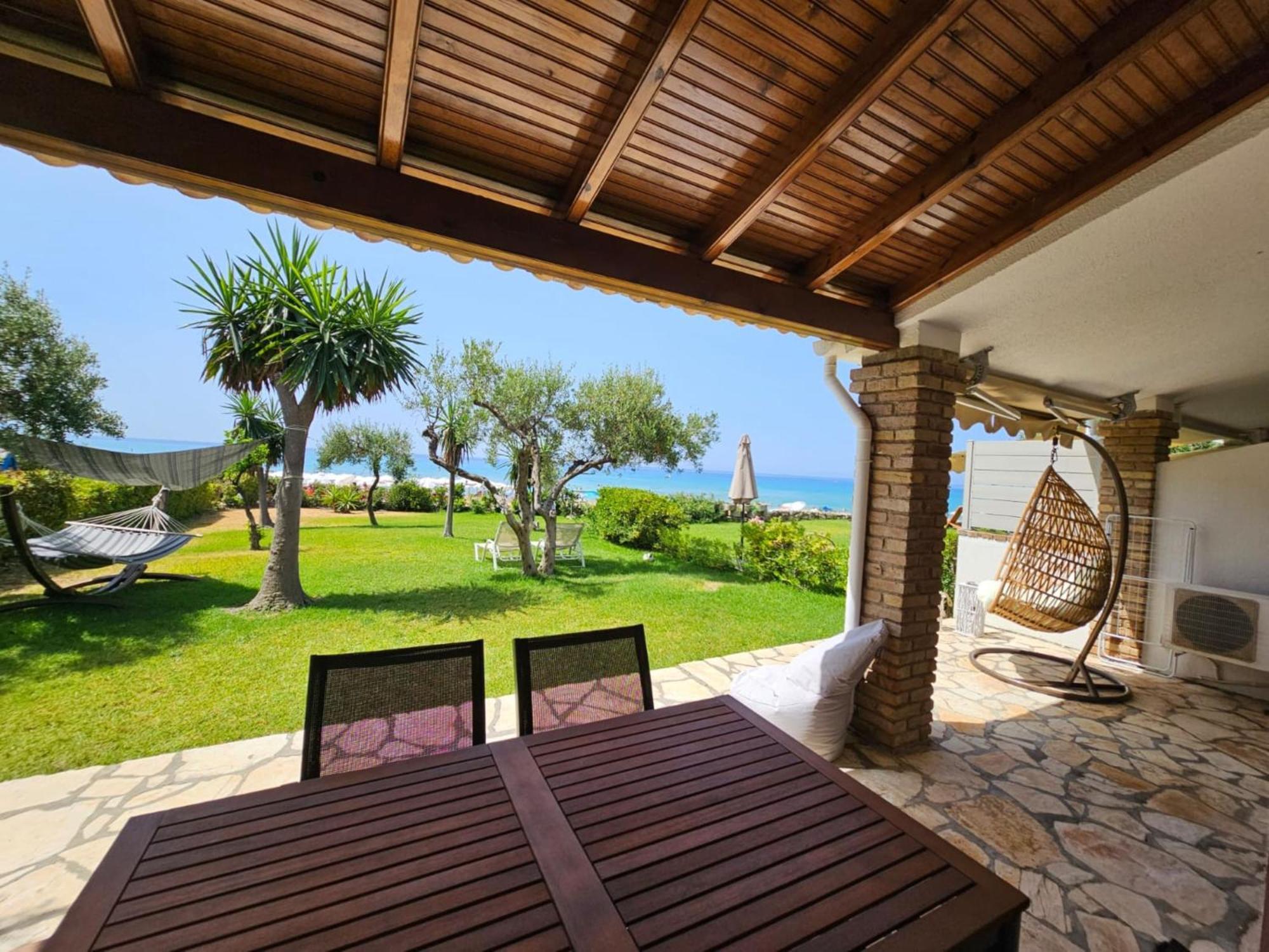 Glyfada Beachfront Apartment A3G 외부 사진
