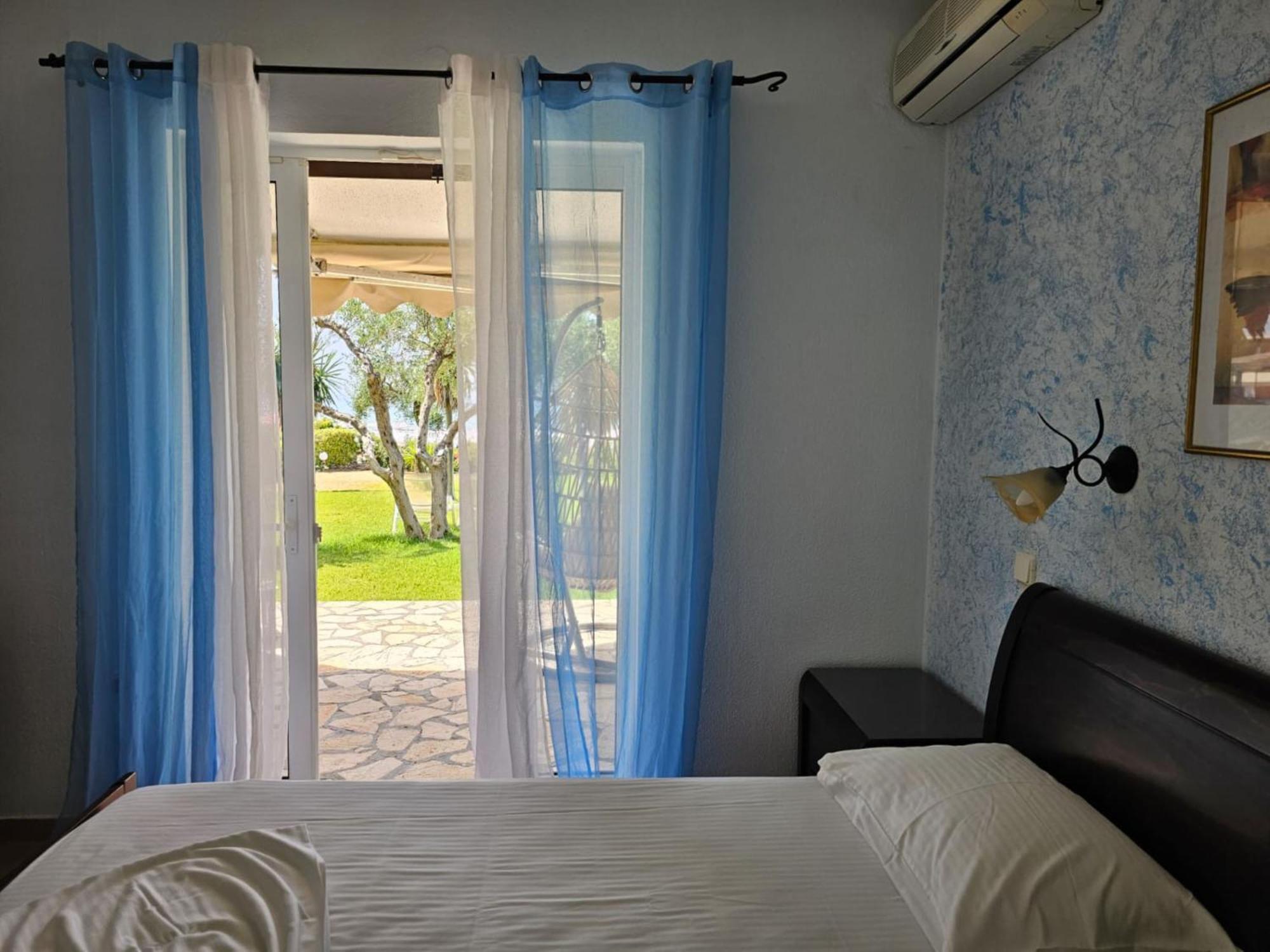 Glyfada Beachfront Apartment A3G 외부 사진