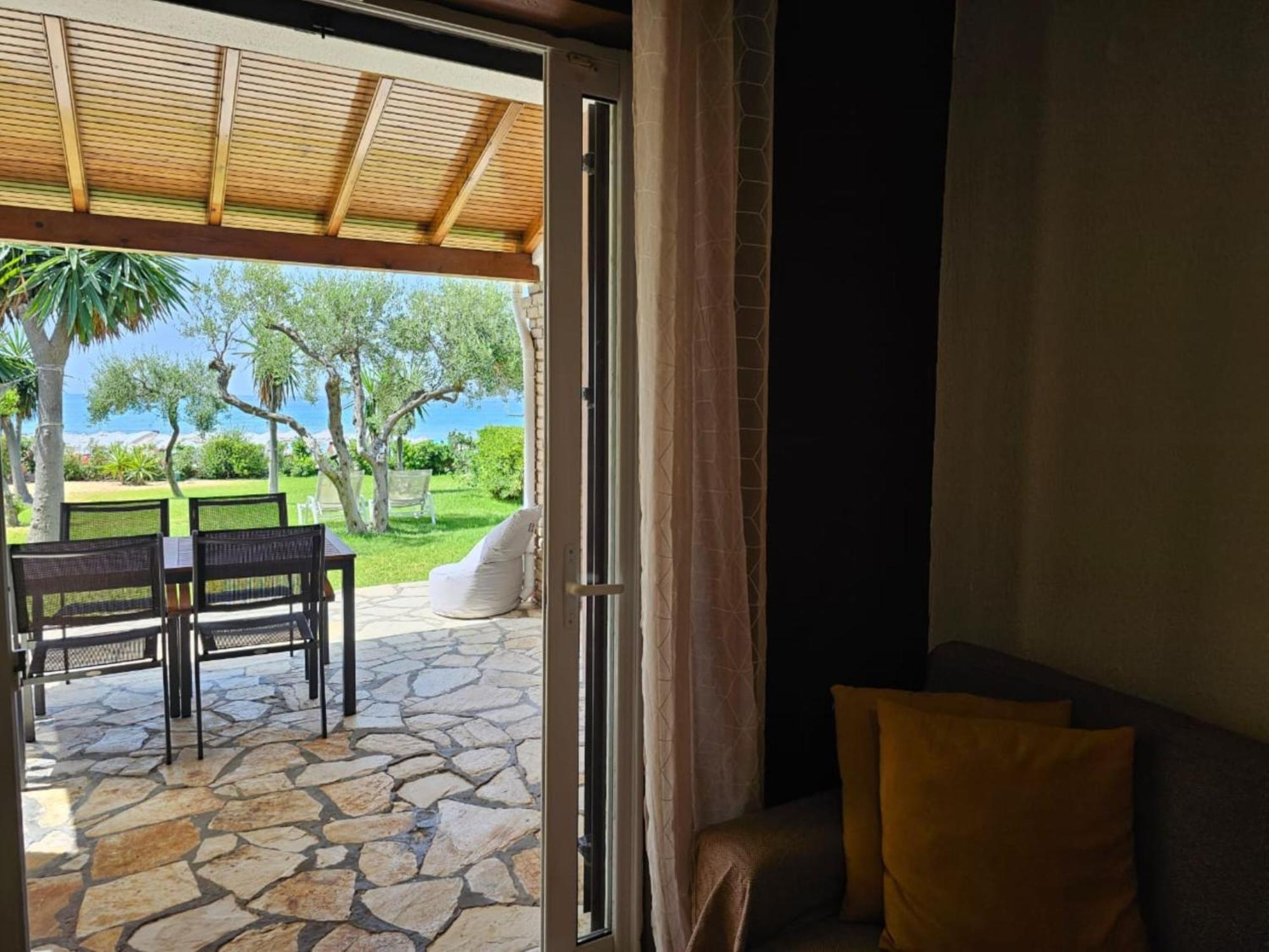 Glyfada Beachfront Apartment A3G 외부 사진