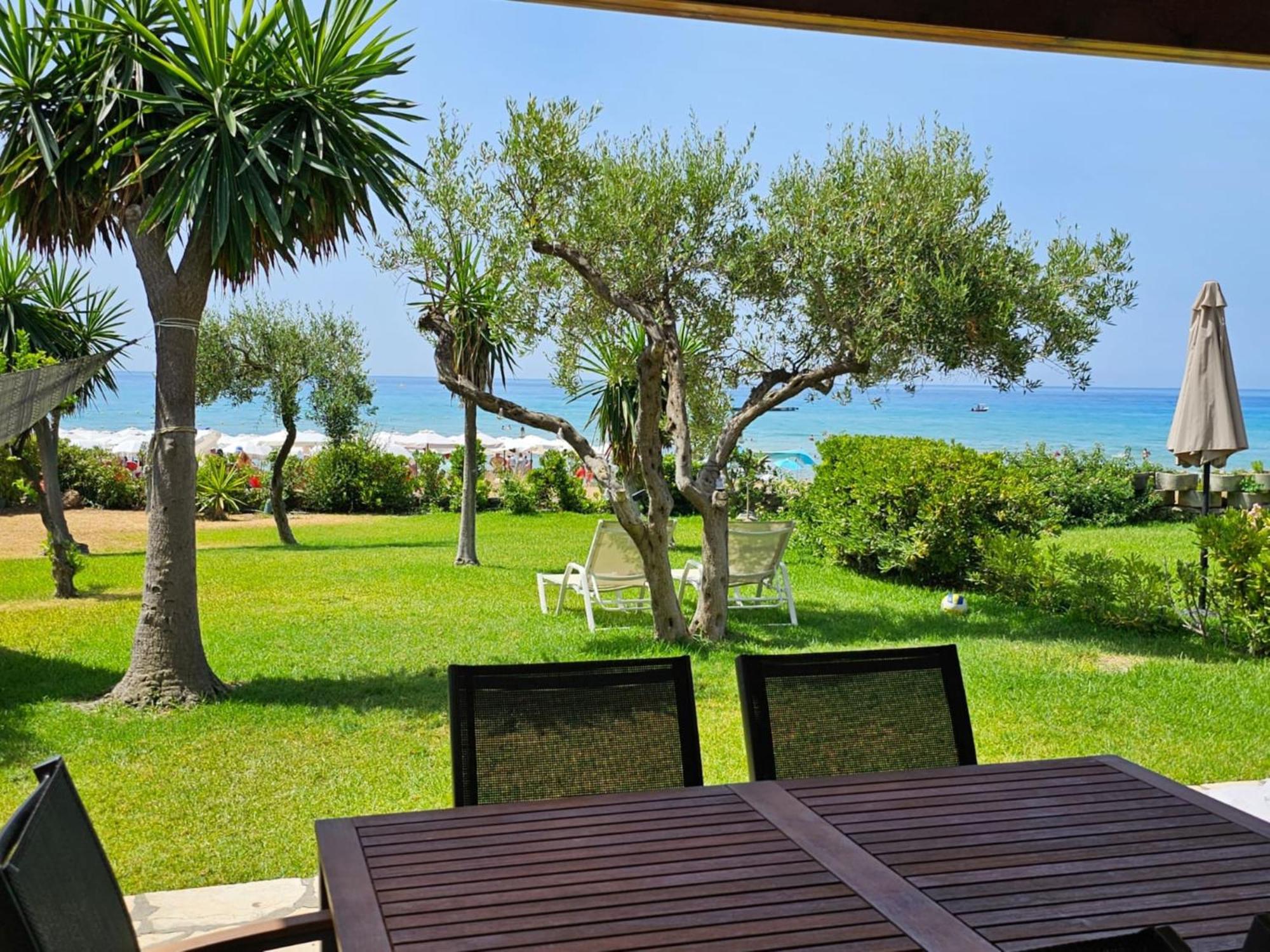 Glyfada Beachfront Apartment A3G 외부 사진